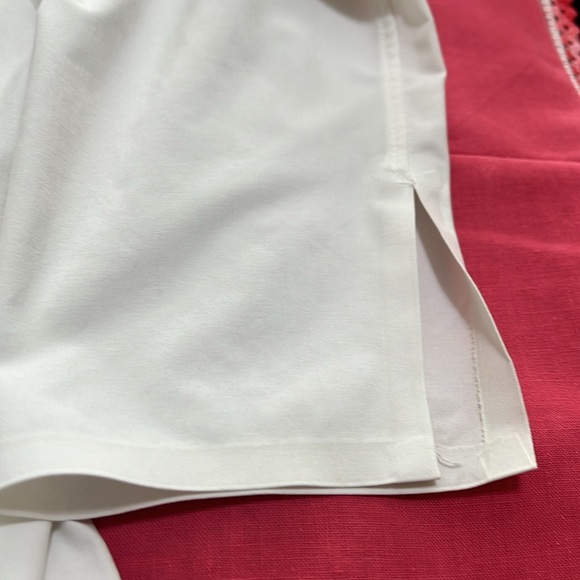 Athleta Cream Button Down Shirt polyester/spandex blend. 1x - Picture 8 of 9